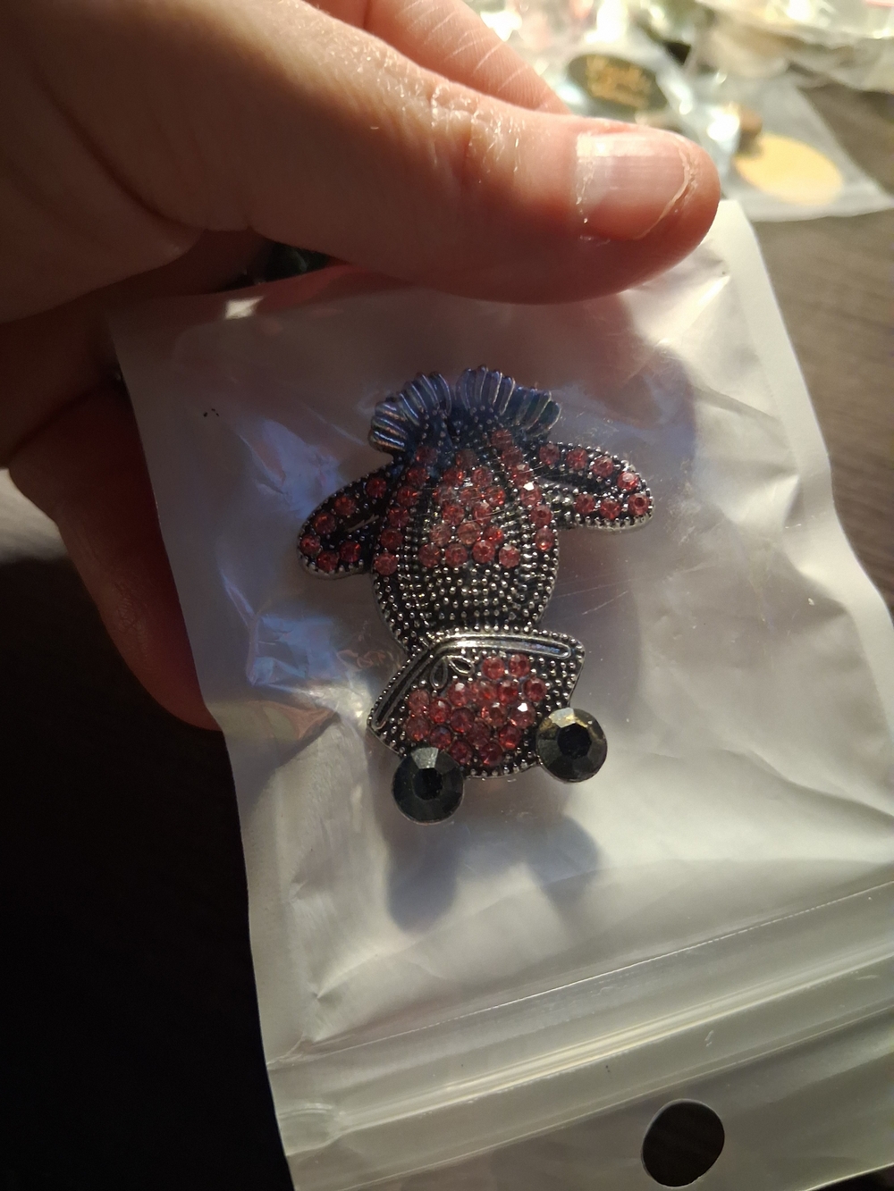 Pink Crystal Frog Brooch Pin - Fashion Jewelry